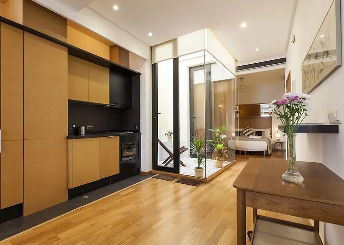 Artists Design - Space Maison Apartments
