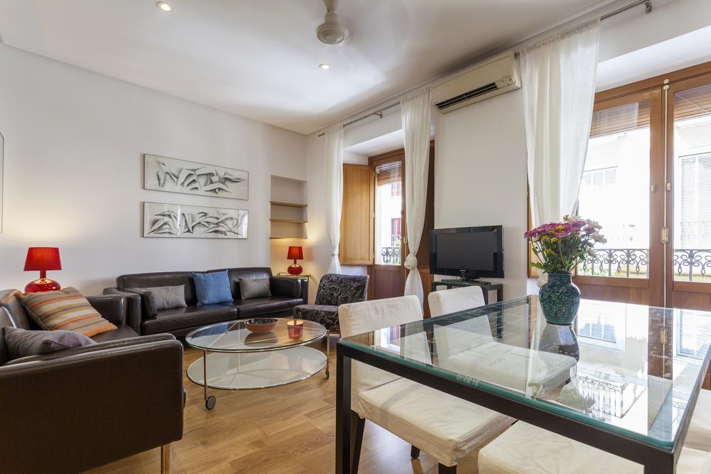 Artist's Charming Design - Space Maison Sewilla